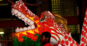 Dragón chino en el carnaval cubano