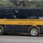 Un taxi rutero con un nombre peculiar en Santa Cruz del Norte. La creatividad en tiempos difíciles.