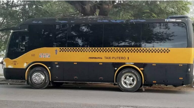 Un taxi rutero con un nombre peculiar en Santa Cruz del Norte. La creatividad en tiempos difíciles.